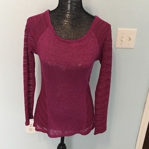 Aeropostal light knit sweater with lace detail